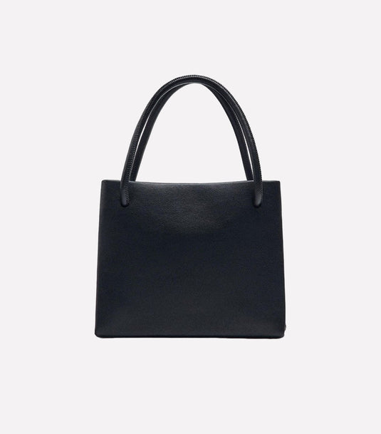 Shoulder bag with chain