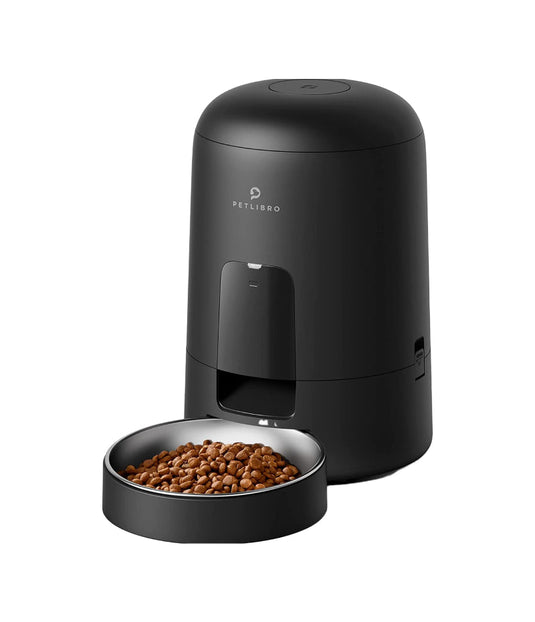 Dry food dispenser