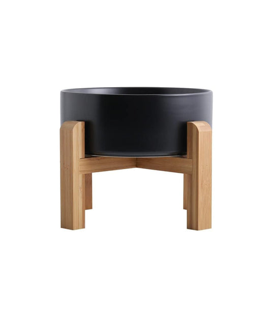 Ceramic bowl with stand